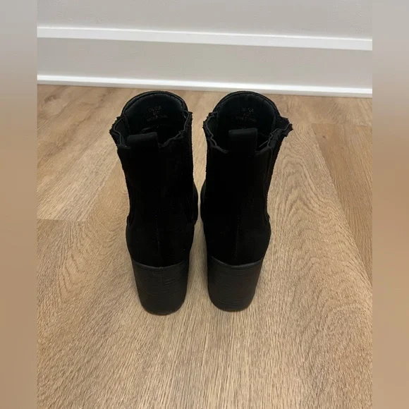 Suede Booties - Picture 4 of 7